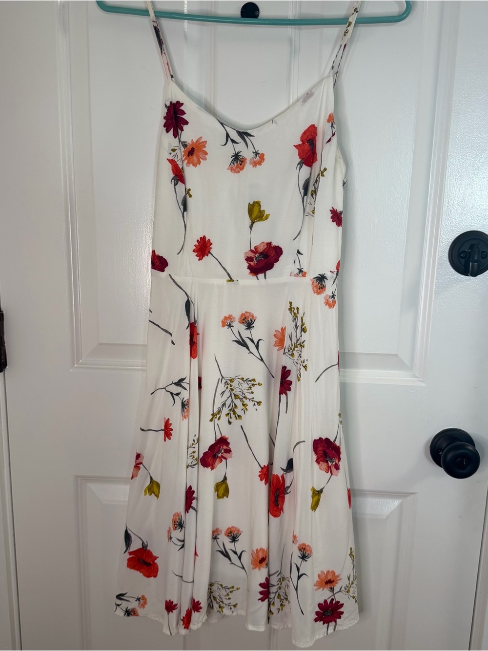 Old Navy Floral Skatee Dress in White with Red & Pink Blooms
